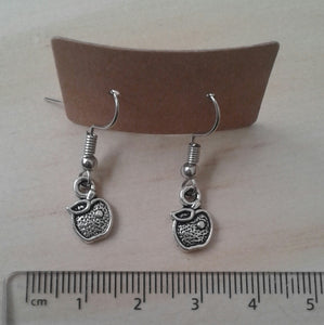 Apple Earrings - Tully Crafts