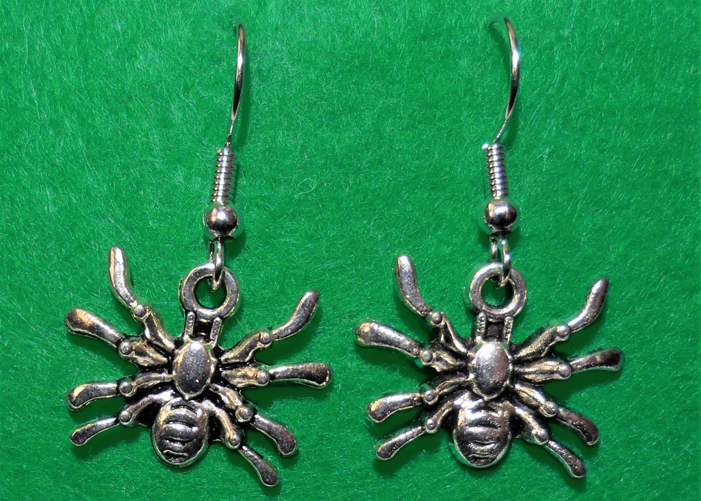 Crawling Spider Earrings - Tully Crafts