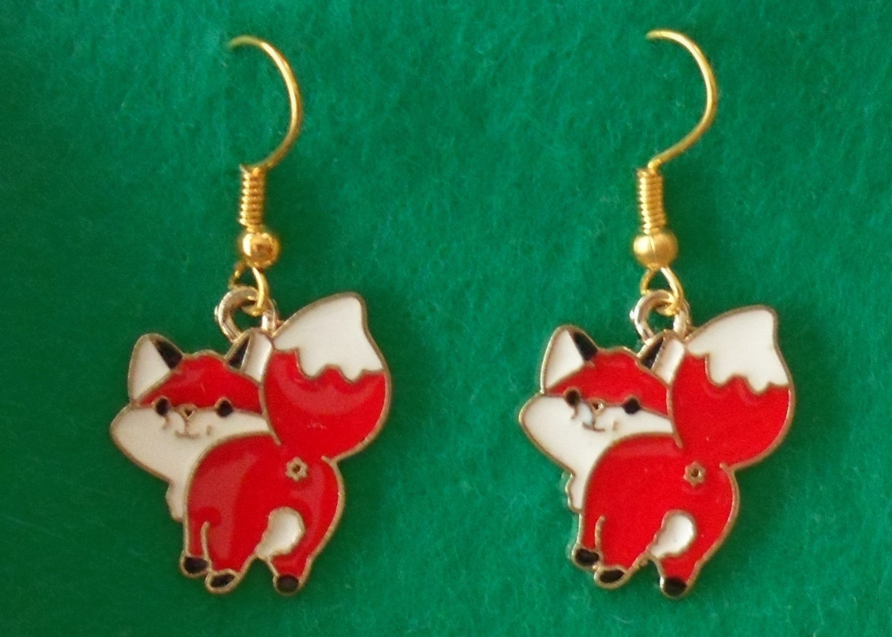 Fox Bum Earrings - Tully Crafts