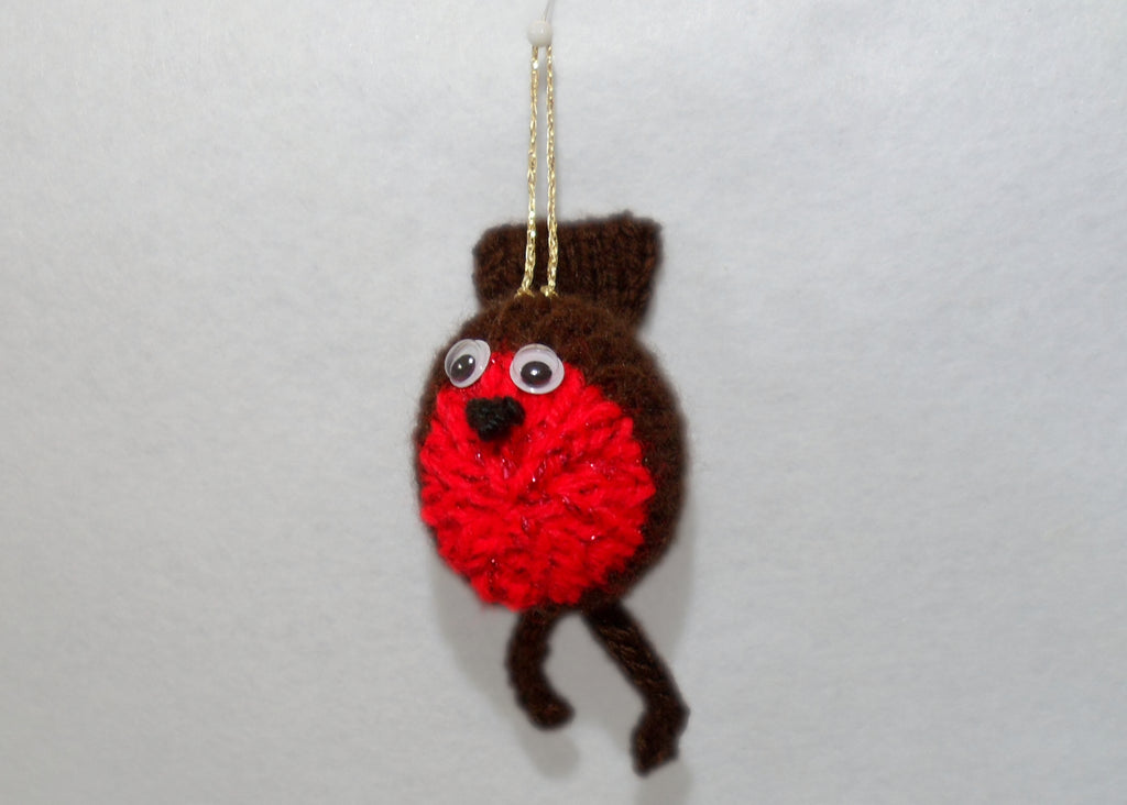 Knitted Robin Decoration - Tully Crafts